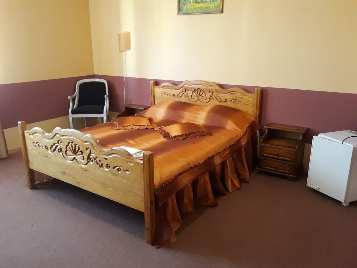 Hotel Suvorov Kobryń Zewnętrze zdjęcie